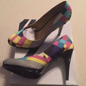 Retro fun colored heels
